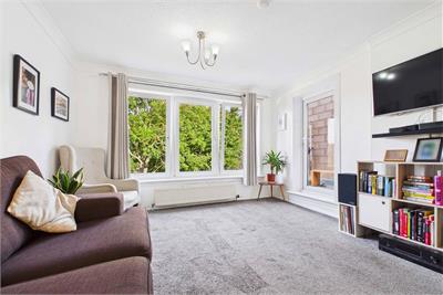 4/4 Bangor Road, Leith, Edinburgh, EH6 5RS - image 4