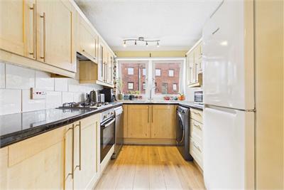 4/4 Bangor Road, Leith, Edinburgh, EH6 5RS - image 5