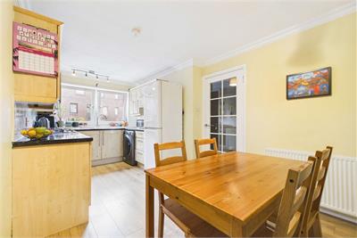 4/4 Bangor Road, Leith, Edinburgh, EH6 5RS - image 6
