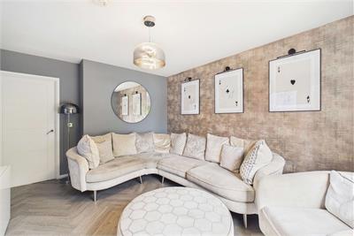 19 Broomview Path, Sighthill, Edinburgh, EH11 4FH - image 2