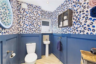 19 Broomview Path, Sighthill, Edinburgh, EH11 4FH - image 9