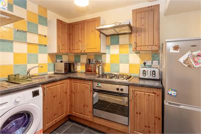 128/4 Duke Street, Edinburgh, EH6 8HR - image 2
