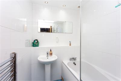 128/4 Duke Street, Edinburgh, EH6 8HR - image 11