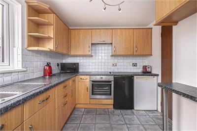 16 Carswell Place, Dunfermline, KY12 9YJ - image 8
