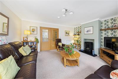 22 Osborne Drive, Kincardine, Alloa, FK10 4RZ - image 3