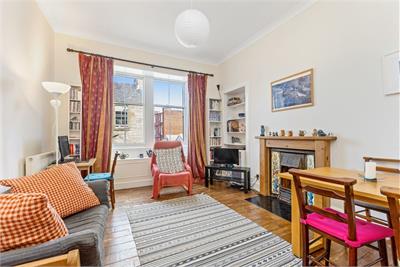 4 (3F2), Sciennes House Place, Sciennes, Edinburgh, EH9 1NW - image 2
