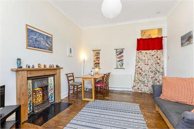 4 (3F2), Sciennes House Place, Sciennes, Edinburgh, EH9 1NW - image 3