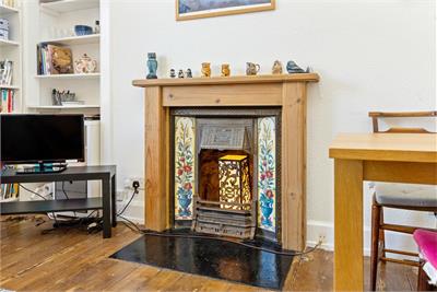 4 (3F2), Sciennes House Place, Sciennes, Edinburgh, EH9 1NW - image 4