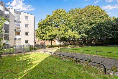 5/5 Gordon Street, Edinburgh, EH6 8NN - image 16