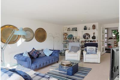 The Coach House, Murray Crescent, Duns, TD11 3DQ - image 4