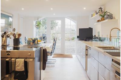 The Coach House, Murray Crescent, Duns, TD11 3DQ - image 5