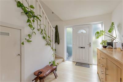36 Meadowfield Drive, Duddingston, Edinburgh, EH8 7LX - image 5