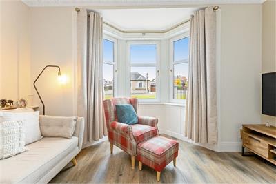 1 Pendreich Avenue, Bonnyrigg, EH19 2EF - image 3