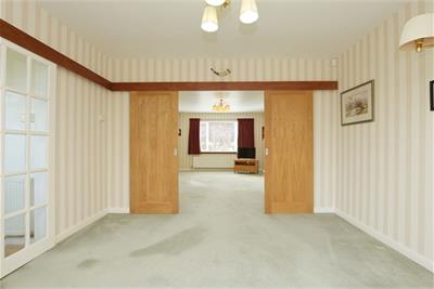 37 Dalmahoy Crescent, Balerno, EH14 7BZ - image 11