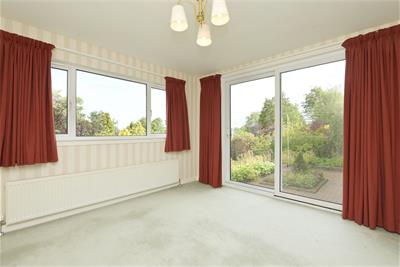 37 Dalmahoy Crescent, Balerno, EH14 7BZ - image 16