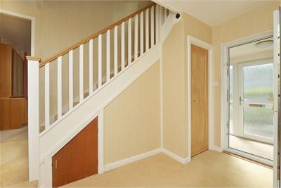 37 Dalmahoy Crescent, Balerno, EH14 7BZ - image 23