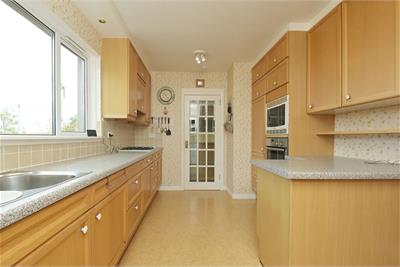 37 Dalmahoy Crescent, Balerno, EH14 7BZ - image 7