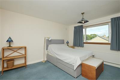 37 Dalmahoy Crescent, Balerno, EH14 7BZ - image 8