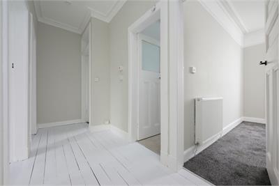 Flat 3, 27 Church Street, Inverkeithing, KY11 1LG - image 3