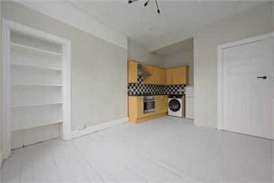 Flat 3, 27 Church Street, Inverkeithing, KY11 1LG - image 10