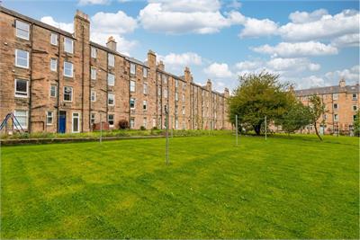 12/10 Merchiston Grove EH11 1PW - image 16