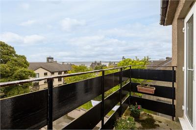 20/7 James Street, Portobello, EH15 2DR - image 5