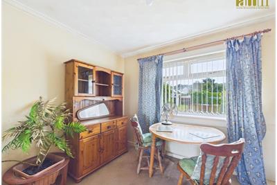 Willow Drive Johnstone - image 5