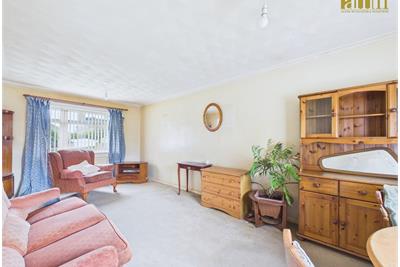 Willow Drive Johnstone - image 6