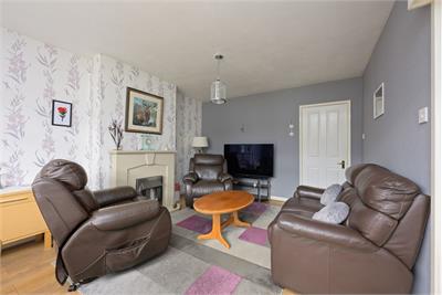 16 Heather Grove, Dunfermline, KY11 8DB - image 4