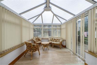 4 Balmoral Drive, Galashiels, TD1 1JH - image 8