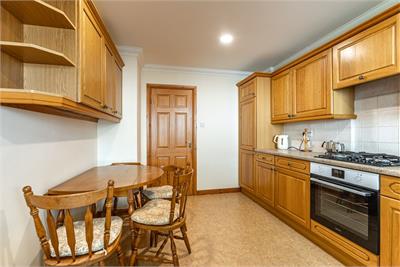 4 Abbey Court, Melrose, TD6 9LR - image 9