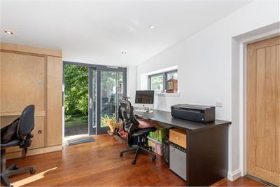 9 The Square, East Linton, East Lothian, EH40 3AD - image 16