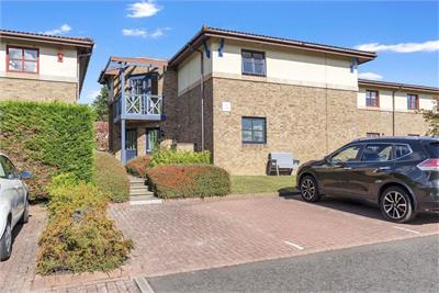 6 East Werberside, Fettes, Edinburgh, EH4 1SU - image 1