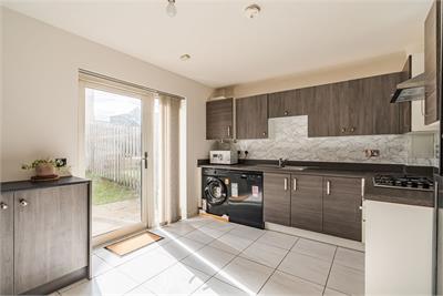 17 Broomview Path, Edinburgh, EH11 4FH - image 4