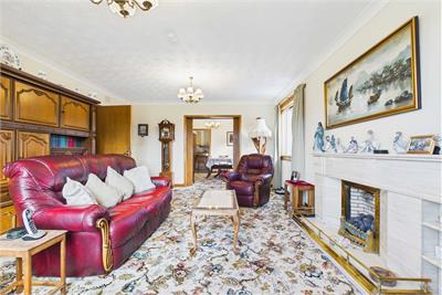 73 Spottiswoode Gardens, St. Andrews, KY16 8SB - image 3