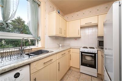 114/2 Stenhouse Avenue, Saughton, Edinburgh, EH11 3DB - image 5