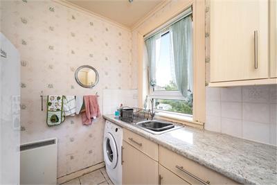 114/2 Stenhouse Avenue, Saughton, Edinburgh, EH11 3DB - image 6