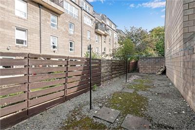 213/5 Great Junction Street, Edinburgh, EH6 5RU - image 22