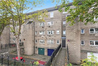 213/5 Great Junction Street, Edinburgh, EH6 5RU - image 1
