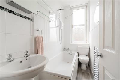 172/5 Great Junction Street, Edinburgh, EH6 5LJ - image 11