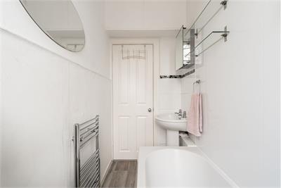 172/5 Great Junction Street, Edinburgh, EH6 5LJ - image 12