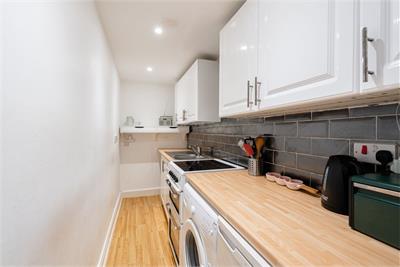 172/5 Great Junction Street, Edinburgh, EH6 5LJ - image 6