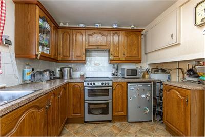 2 Spion Kop, Selkirk, TD7 4JW - image 8