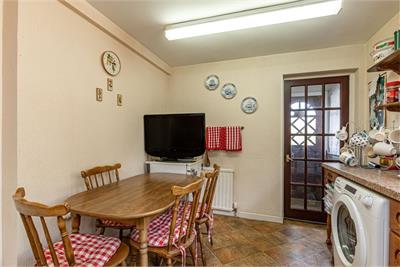2 Spion Kop, Selkirk, TD7 4JW - image 10