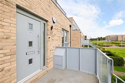 17 Mauseley Park, Cammo, Edinburgh, EH4 8FB - image 2