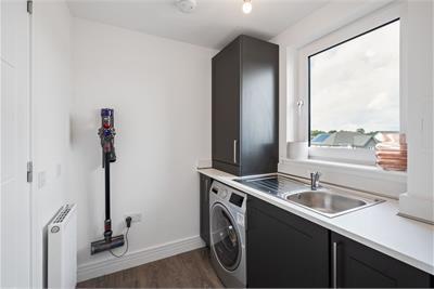 17 Mauseley Park, Cammo, Edinburgh, EH4 8FB - image 12