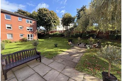 Flat 24, Muirfield Court, 20 Muirend Road, Glasgow, G44 3QP - image 17