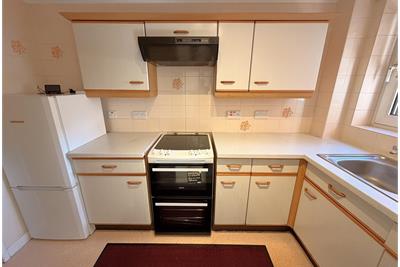Flat 24, Muirfield Court, 20 Muirend Road, Glasgow, G44 3QP - image 6