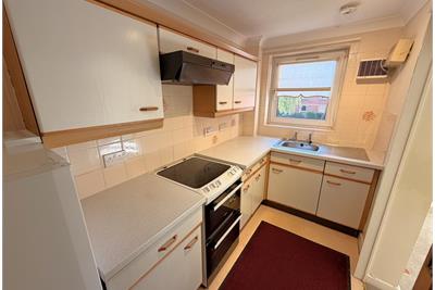 Flat 24, Muirfield Court, 20 Muirend Road, Glasgow, G44 3QP - image 7