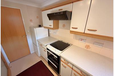 Flat 24, Muirfield Court, 20 Muirend Road, Glasgow, G44 3QP - image 8